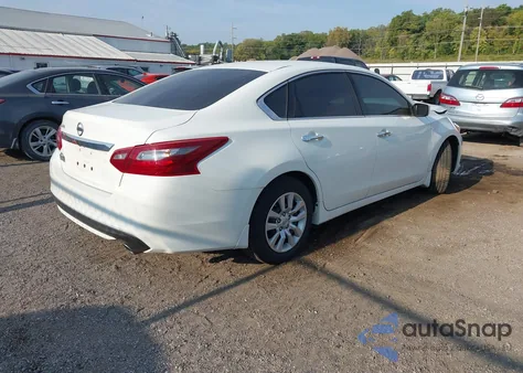2018 Nissan Altima 2.5 S z USA, uszkodzony, nr VIN 1N4AL3AP3JC260939